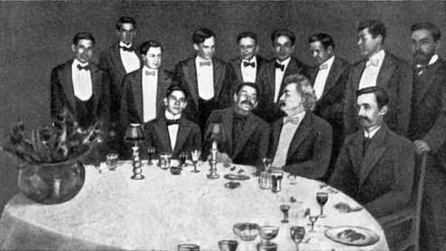М. Твен и М. Горький с группой американских писателей и журналистов в Нью-Йорке (1906)